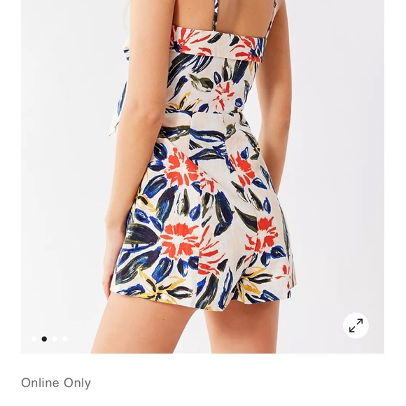 Astr Painted Floral Tie Front Romper - Picture 3 of 4